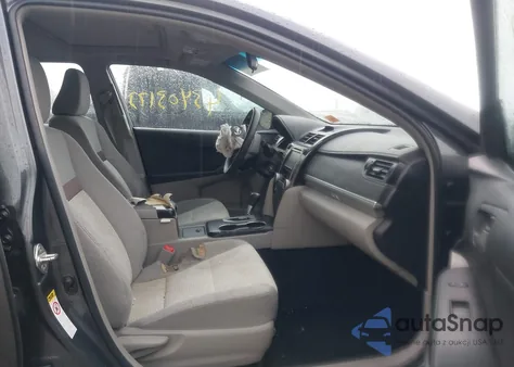 2012 Toyota Camry Le z USA, uszkodzony, nr VIN 4T1BF1FK3CU513113